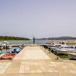 Mit Herrlichem Meerblick By Interhome Daire Pašman