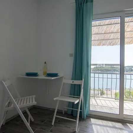 Mit Herrlichem Meerblick By Interhome Appartement Pašman