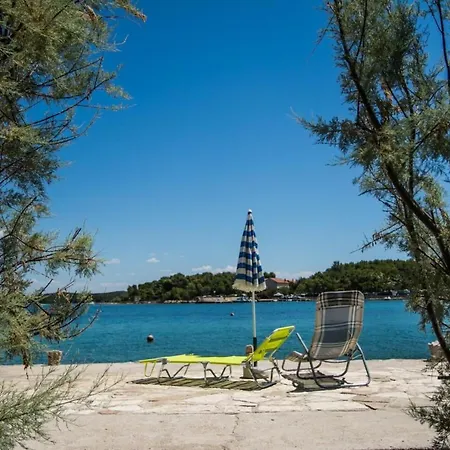 Mit Herrlichem Meerblick By Interhome