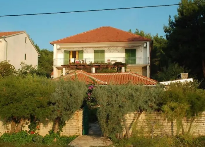 Apartament Mit Herrlichem Meerblick By Interhome