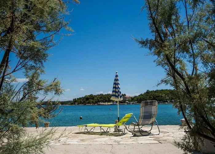 Mit Herrlichem Meerblick By Interhome