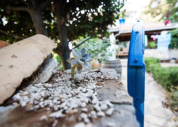 Mit Herrlichem Meerblick By Interhome Pašman