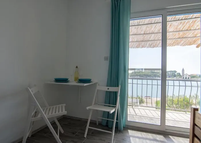 Mit Herrlichem Meerblick By Interhome Lägenhet Pašman